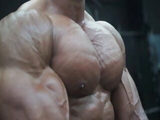 10 of the sexiest, flexed, juicy sets of pecs - Which is your favourite