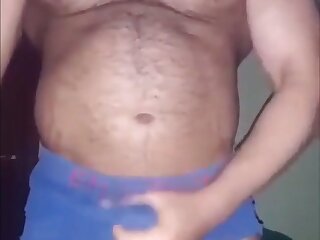 Muscle bodybuilder shows nice dick in cam