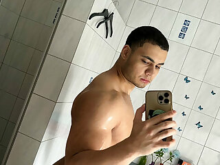 32 Hottie latino Pedro buffberserker buff_weeb OnlyFans Porn