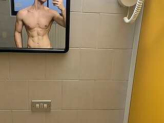 250 Italian muscle hunk Federico fede_21 onlyfans wank off porn