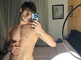 208 Italian muscle hunk Federico fede_21 onlyfans wank off porn