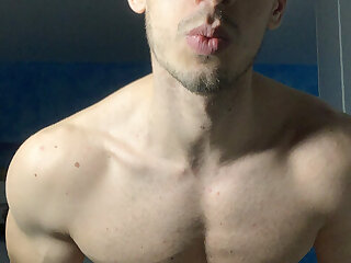 156 Italian muscle hunk Federico fede_21 onlyfans wank off porn