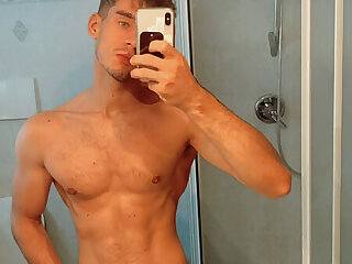 37 Italian muscle hunk Federico fede_21 onlyfans wank off porn