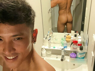 52 Asian twunk Luke Calip goldentwunk671 onlyfans porn