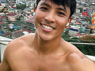 41 Asian twunk Luke Calip goldentwunk671 onlyfans porn