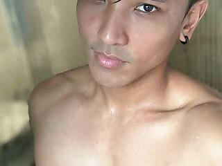 37 Asian twunk Luke Calip goldentwunk671 onlyfans porn