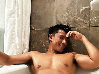 6 Asian twunk Luke Calip goldentwunk671 onlyfans porn