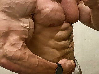 218 Massive bodybuilder Pavel Červinka zeecko onlyfans porn
