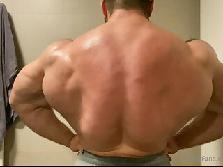 203 Massive bodybuilder Pavel Červinka zeecko onlyfans porn