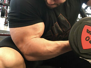 185 Massive bodybuilder Pavel Červinka zeecko onlyfans porn