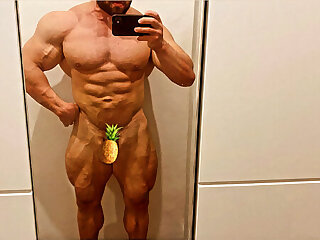 169 Massive bodybuilder Pavel Červinka zeecko onlyfans porn