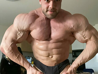 158 Massive bodybuilder Pavel Červinka zeecko onlyfans porn
