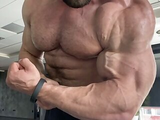 155 Massive bodybuilder Pavel Červinka zeecko onlyfans porn