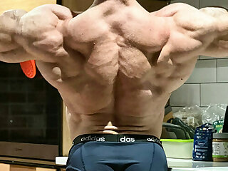 149 Massive bodybuilder Pavel Červinka zeecko onlyfans porn