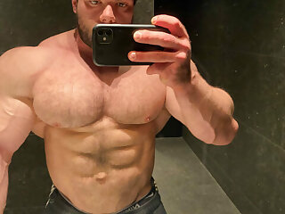141 Massive bodybuilder Pavel Červinka zeecko onlyfans porn
