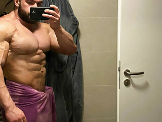 105 Massive bodybuilder Pavel Červinka zeecko onlyfans porn