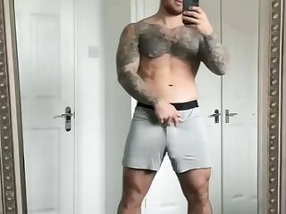 136 Tattooed Hottie Personal trainer Chris Hatton hatts17 leaked onlyfans porn