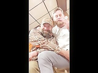 I NEED STRAIGHT FRIENDS THAT LET ME DO THIS....