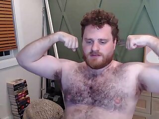 Curly haired ginger bear jerks off on cam