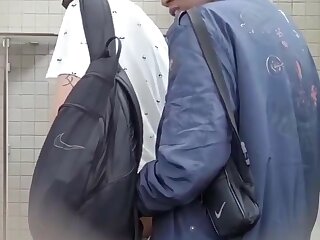 Mais um video de banheirão