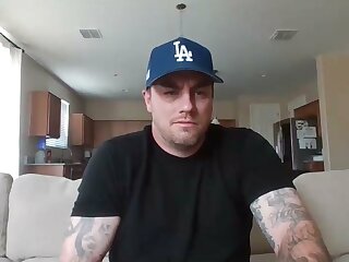 Uncut tatted Dad jerks off at home and shows off his body while jerking off