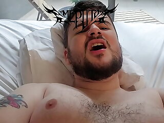 Ursinho dando o rabo no pelo pro macho punk