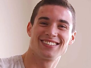 Nice cumshot, amazing smile