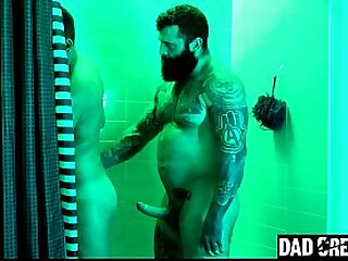 A&sol;C Is Broken So Alex and Markus Cool Down in the Shower Then Get Hot Again