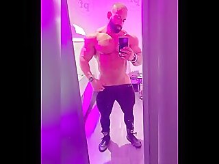 Sam Cunado IFBB bodybuilder flexing